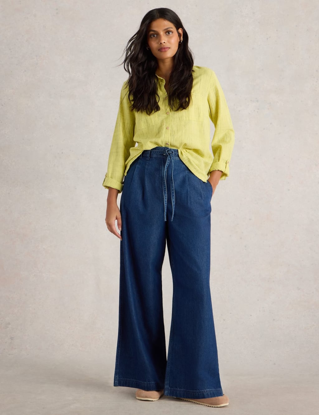 Mid Rise Wide Leg Jeans 3 of 6