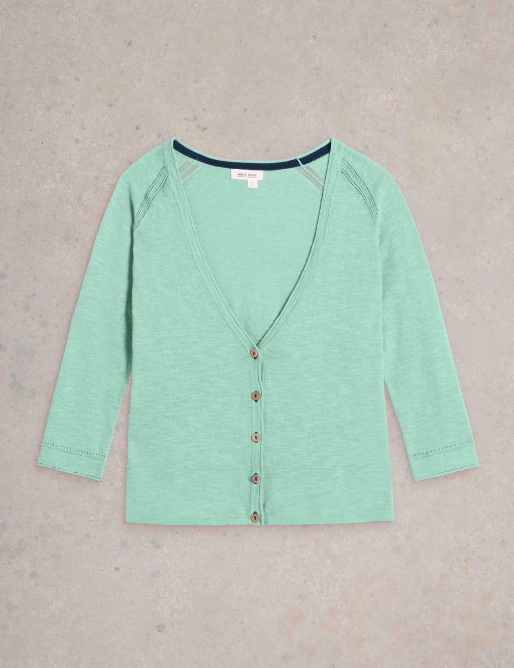Naria Cardi 2 of 5