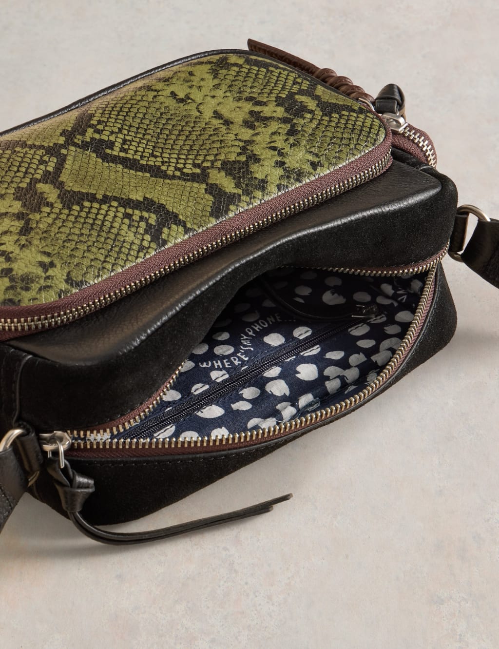 Cross body bag animal print top