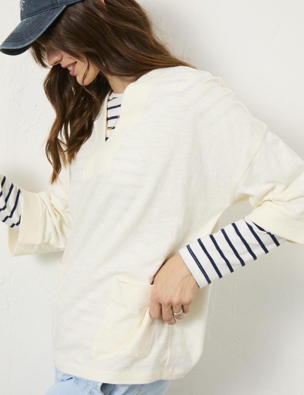 Pure Cotton V-Neck Pocket T-Shirt 4 of 5