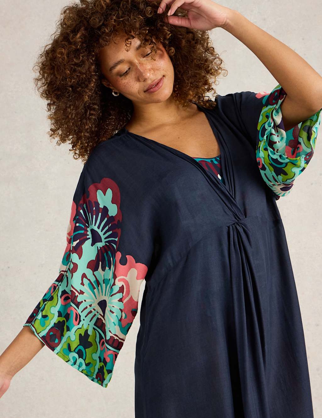 Printed V-Neck Midaxi Kimono 6 of 7