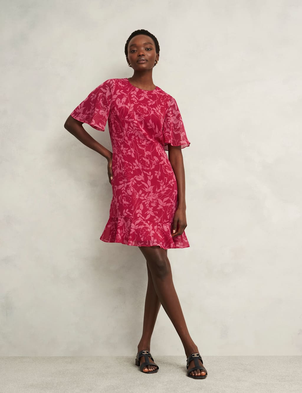Floral Round Neck Knee Length Skater Dress 3 of 9