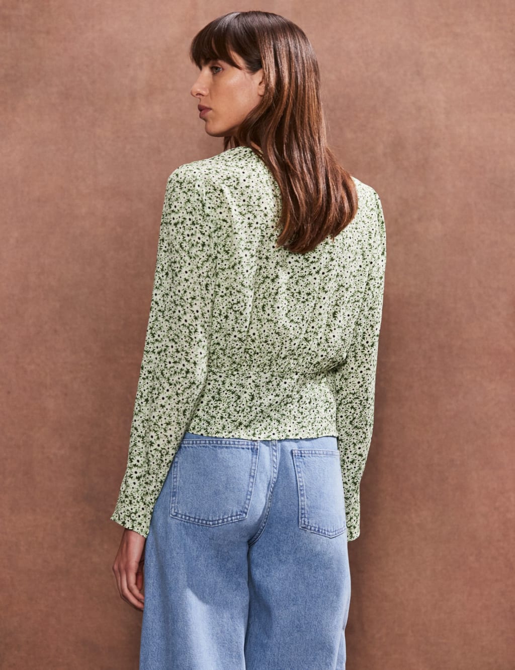 Ditsy Floral V-Neck Shirred Pintuck Blouse 3 of 4