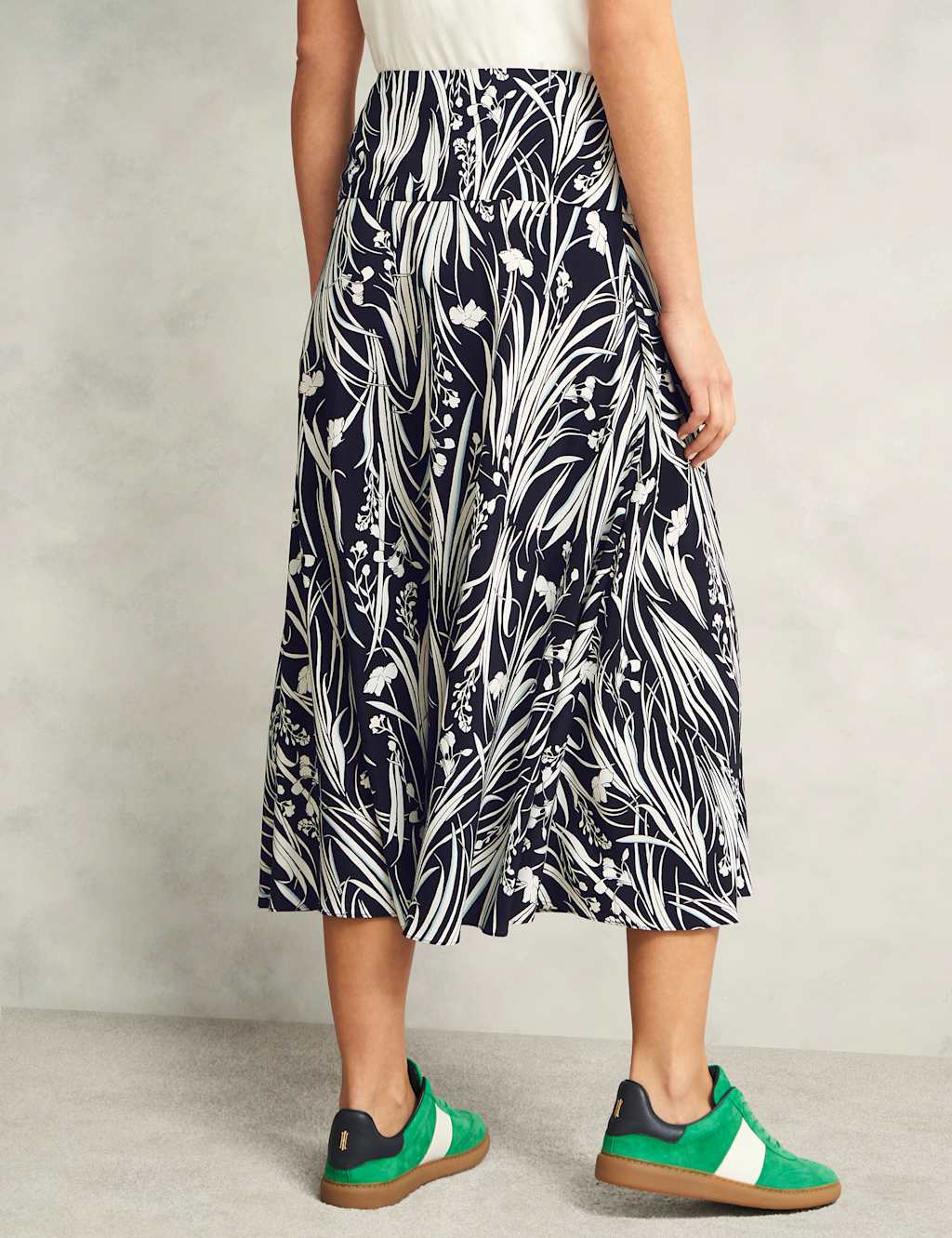 Noemi Floral Midi A-Line Skirt 4 of 8