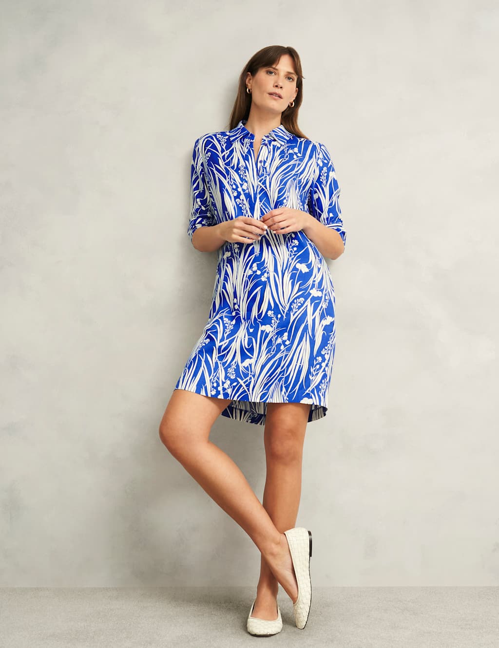 Floral Collared Knee Length Shift Dress 5 of 9