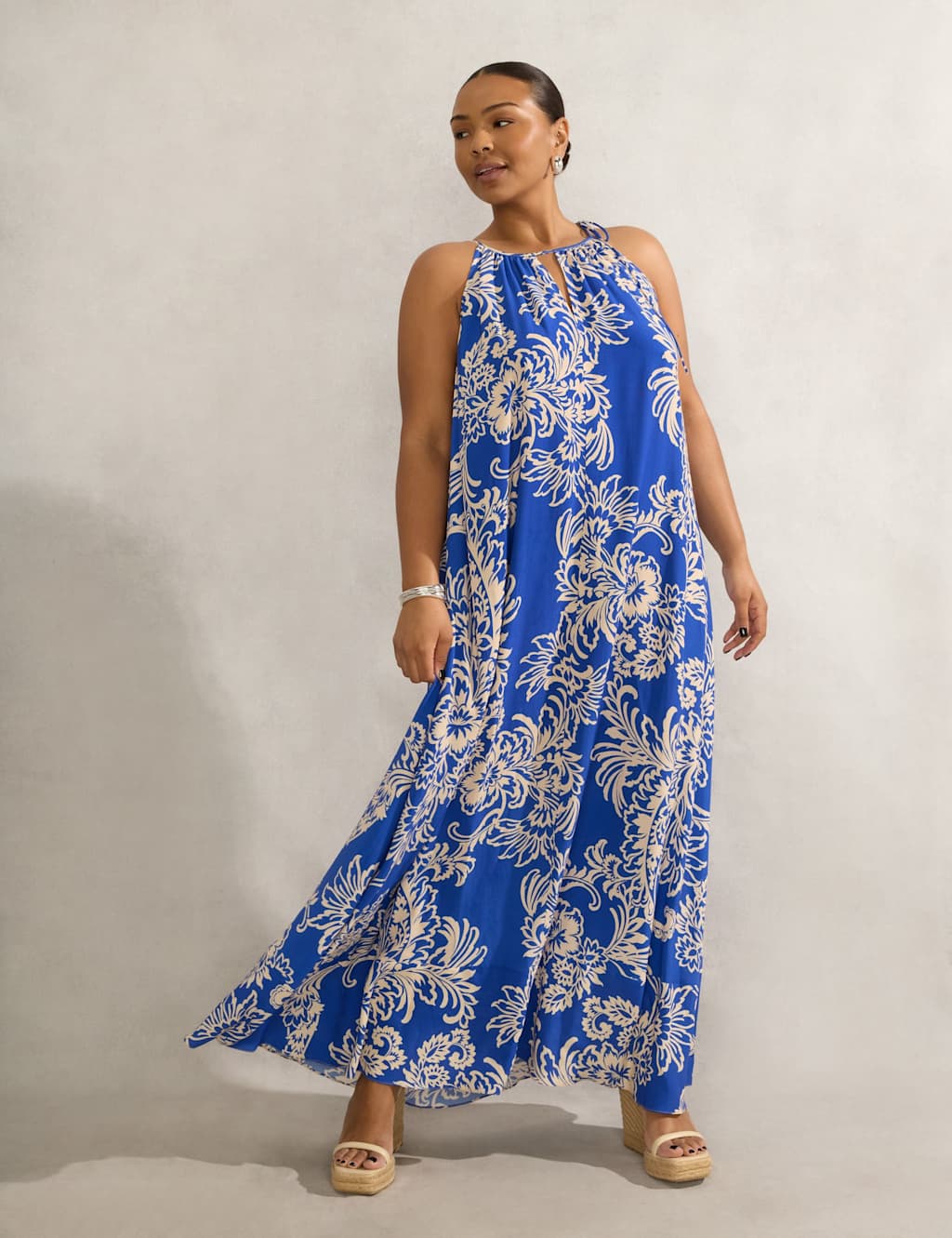 Floral Halter Neck Keyhole Midaxi Tea Dress 3 of 6