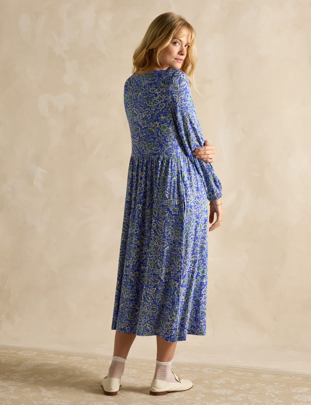 Floral V-Neck Midi Waisted Dress 4 of 6