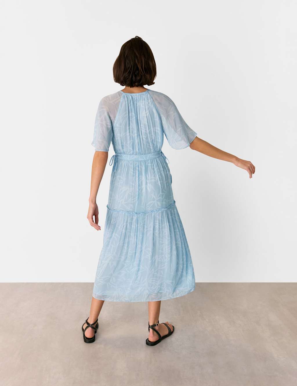 Chiffon Leaf Print V-Neck Midi Dress 3 of 4