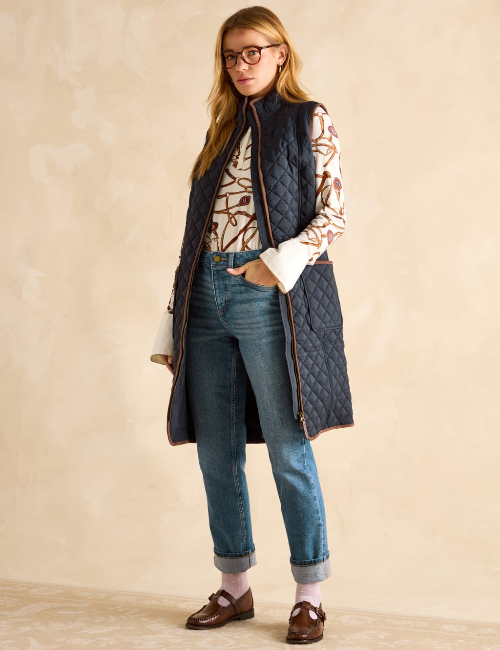 Quilted Funnel Neck Longline Gilet 3 of 9