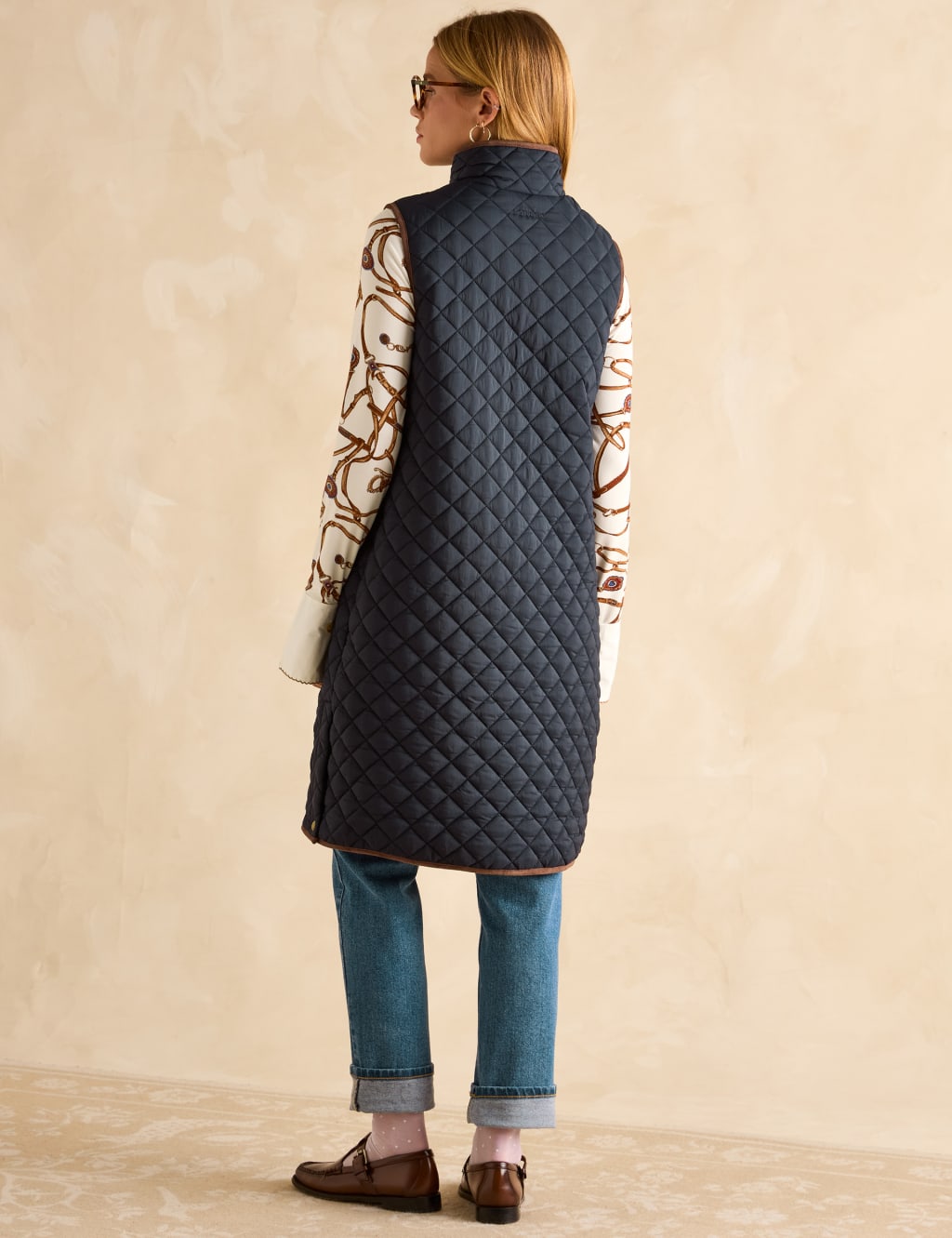 Quilted Funnel Neck Longline Gilet 4 of 9