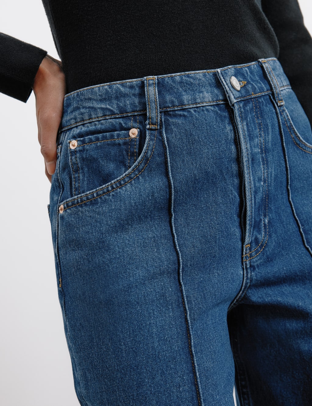 Mid Rise Pintuck Wide Leg Turn Up Jeans 6 of 6
