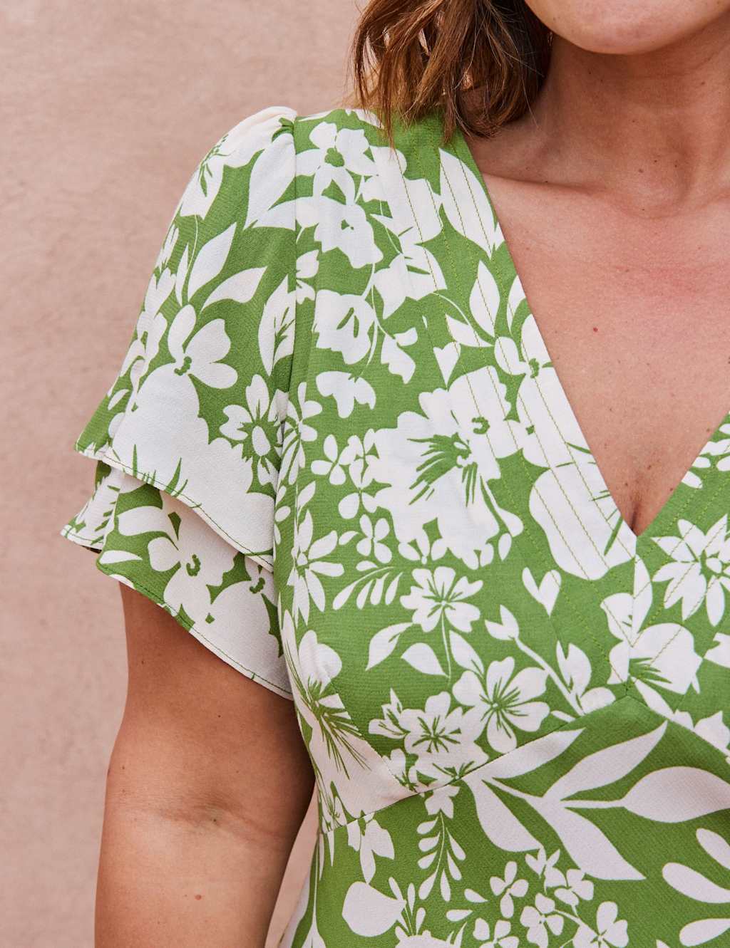 Floral V-Neck Angel Sleeve Midaxi Tea Dress 3 of 5