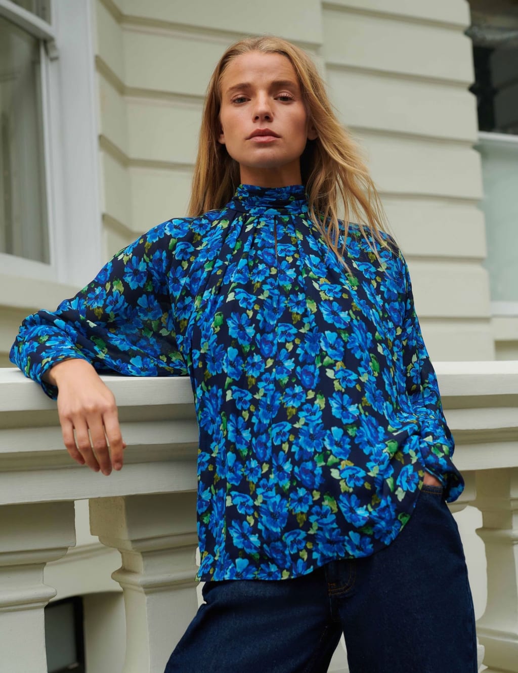 Floral high neck top outlet