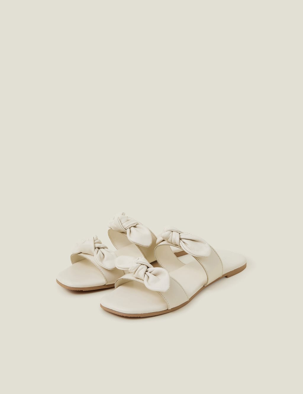 Leather Bow Flat Sliders 2 of 4