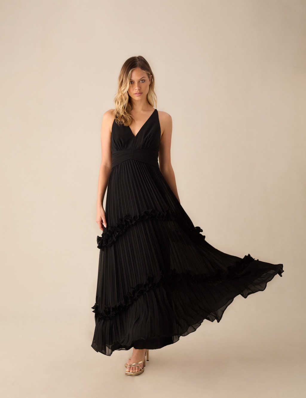 Pleated tiered maxi dress cheap