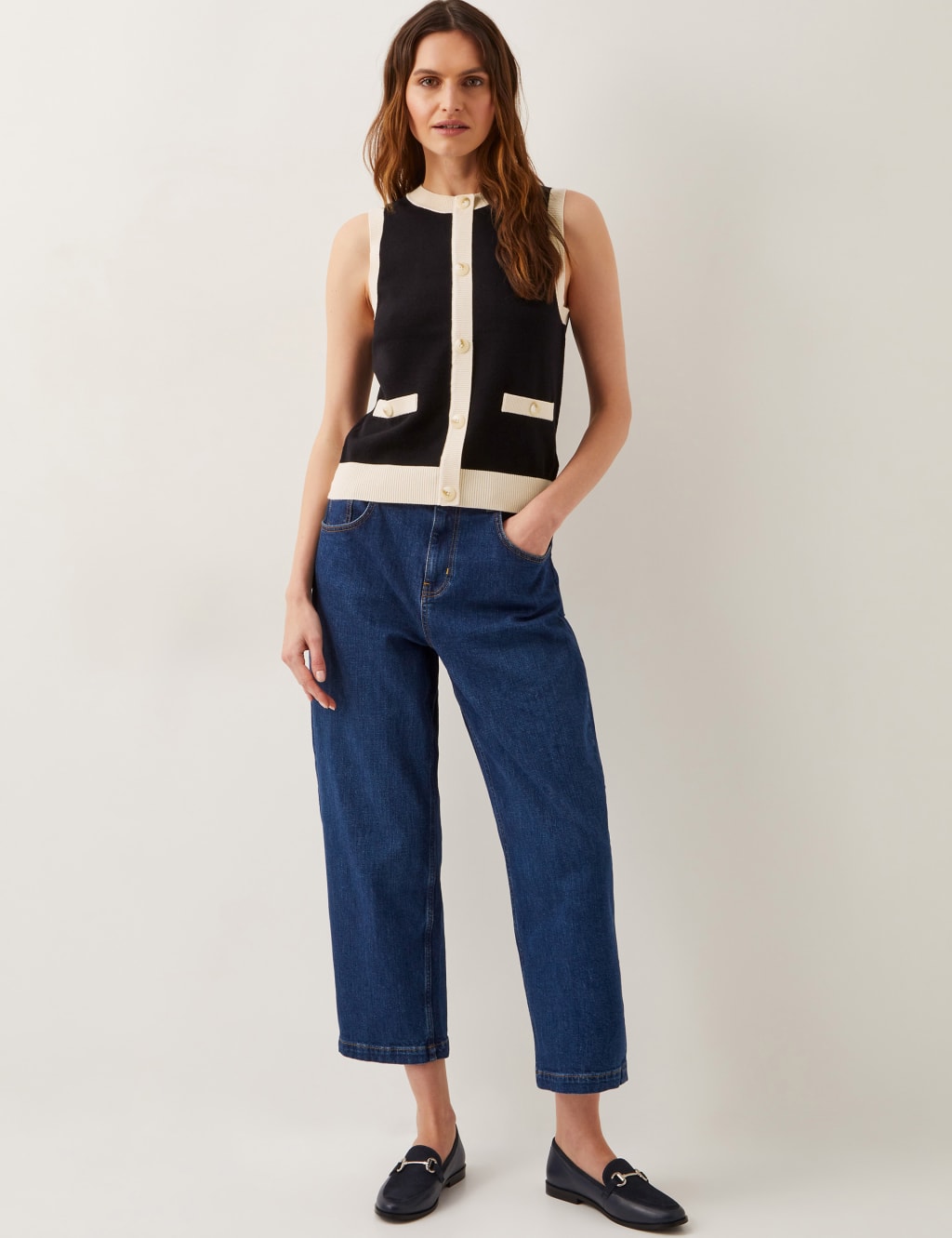 Button Front Sleeveless Cardigan 2 of 4