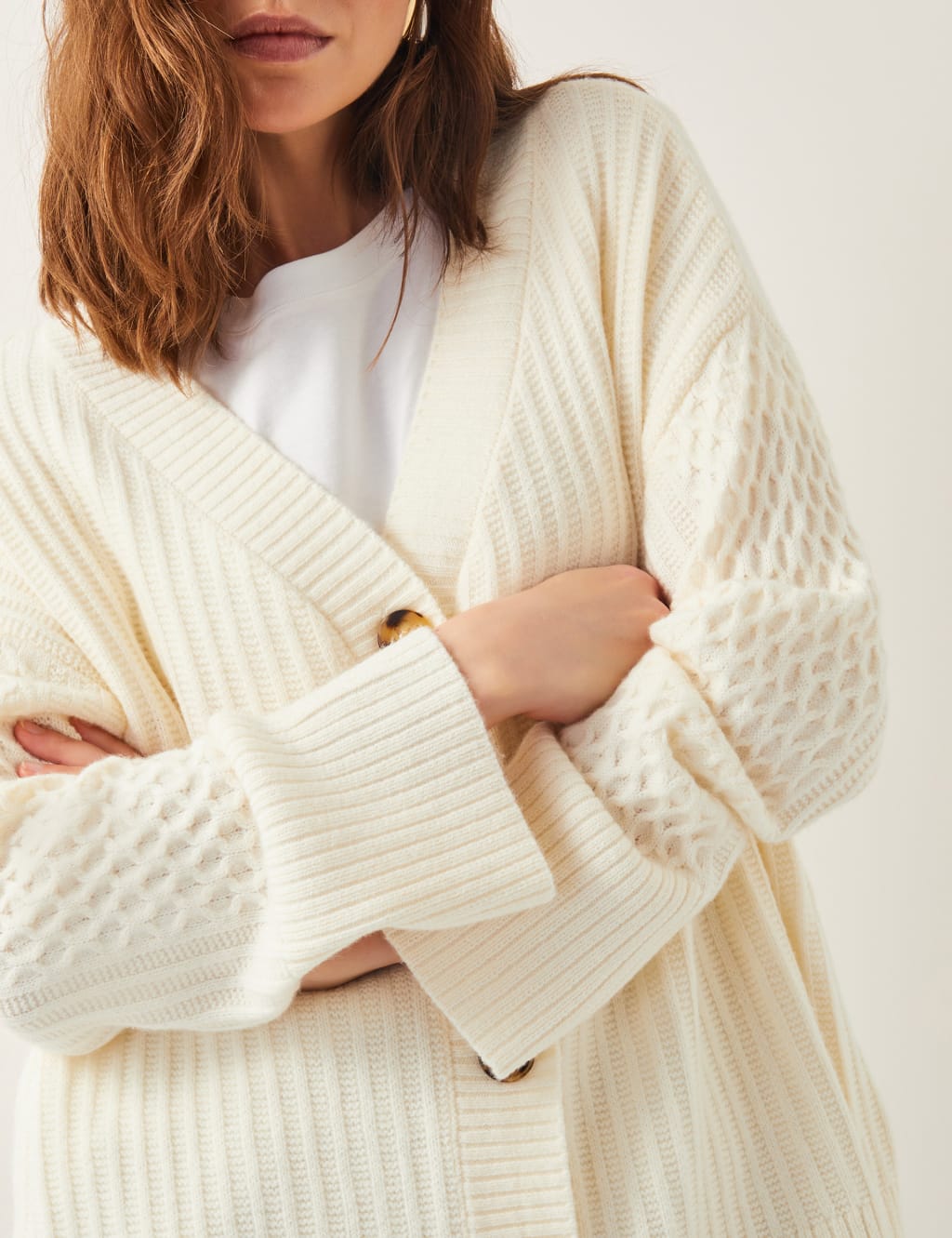 Textured V-Neck Cardigan with Wool 2 of 4