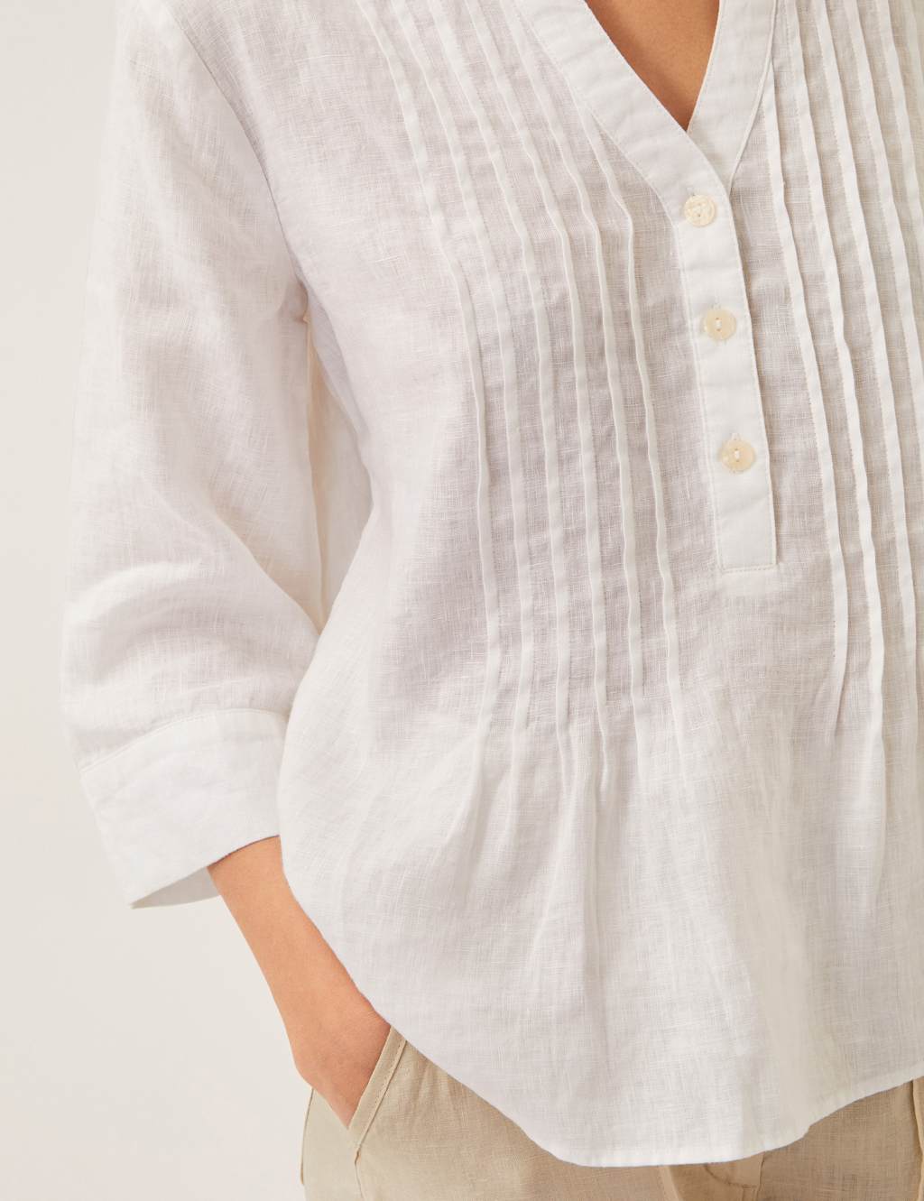 Pure Linen Collared V-Neck Pintuck Blouse 2 of 4