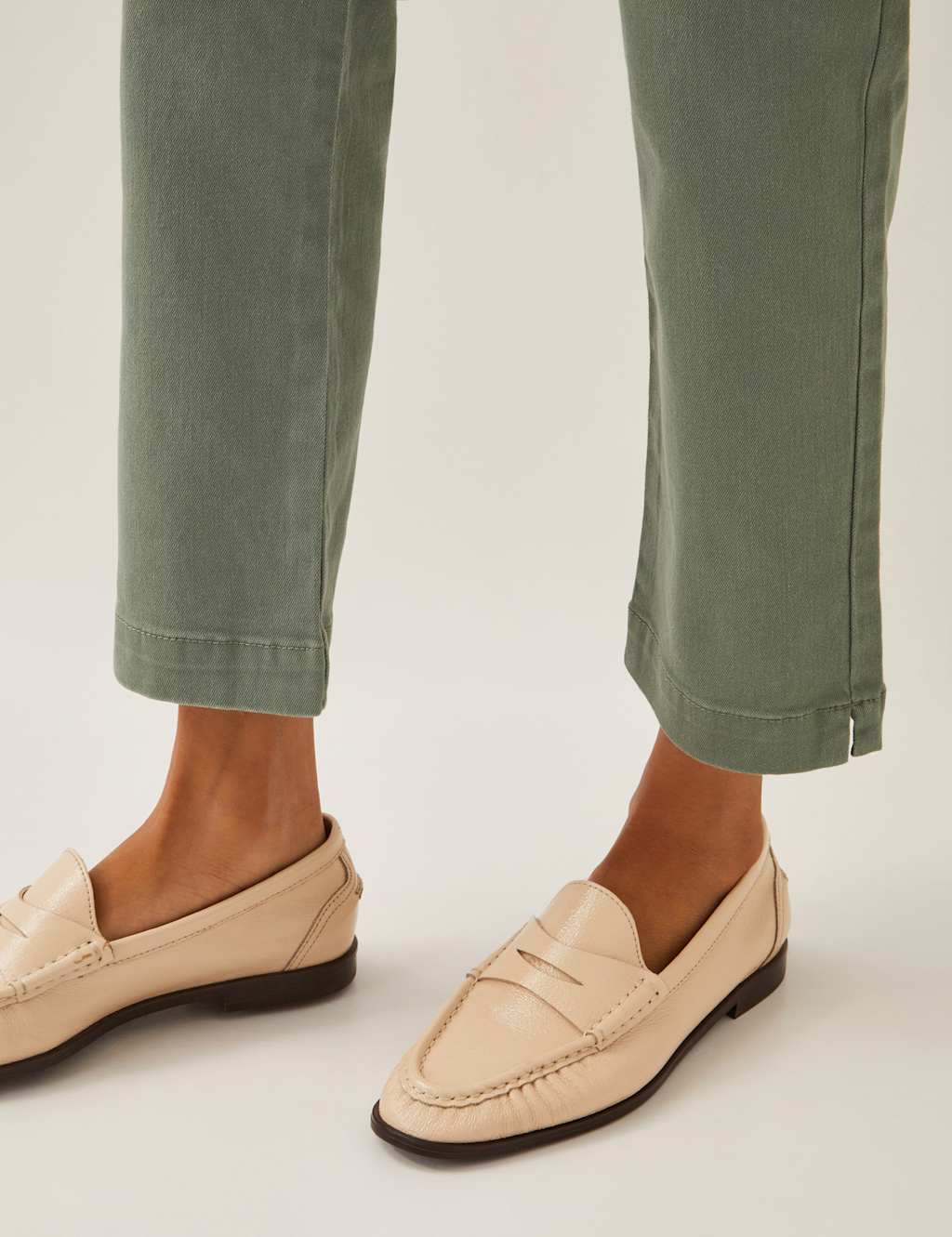 High Waisted Straight Leg Cropped Jeans 4 of 4