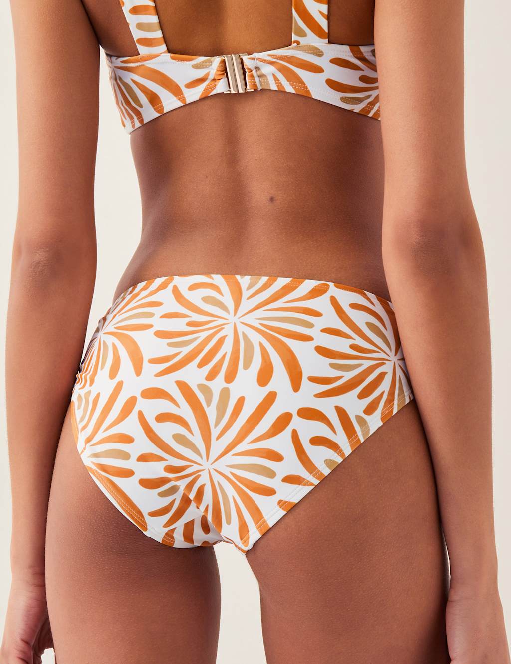 Colour Block High Leg Bikini Bottoms 3 of 4