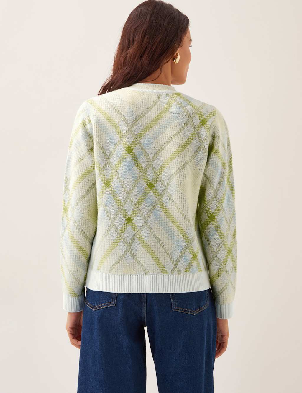 Textured Argyle Crew Neck Cardigan with Wool 4 of 4