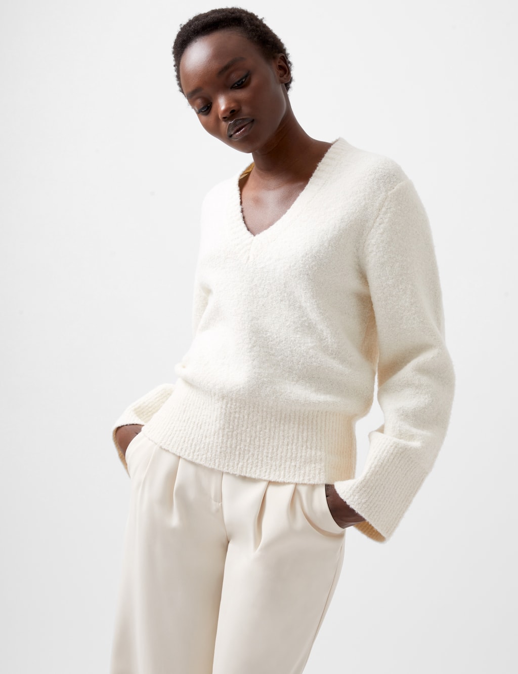 Bouclé V-Neck Jumper with Wool 3 of 3