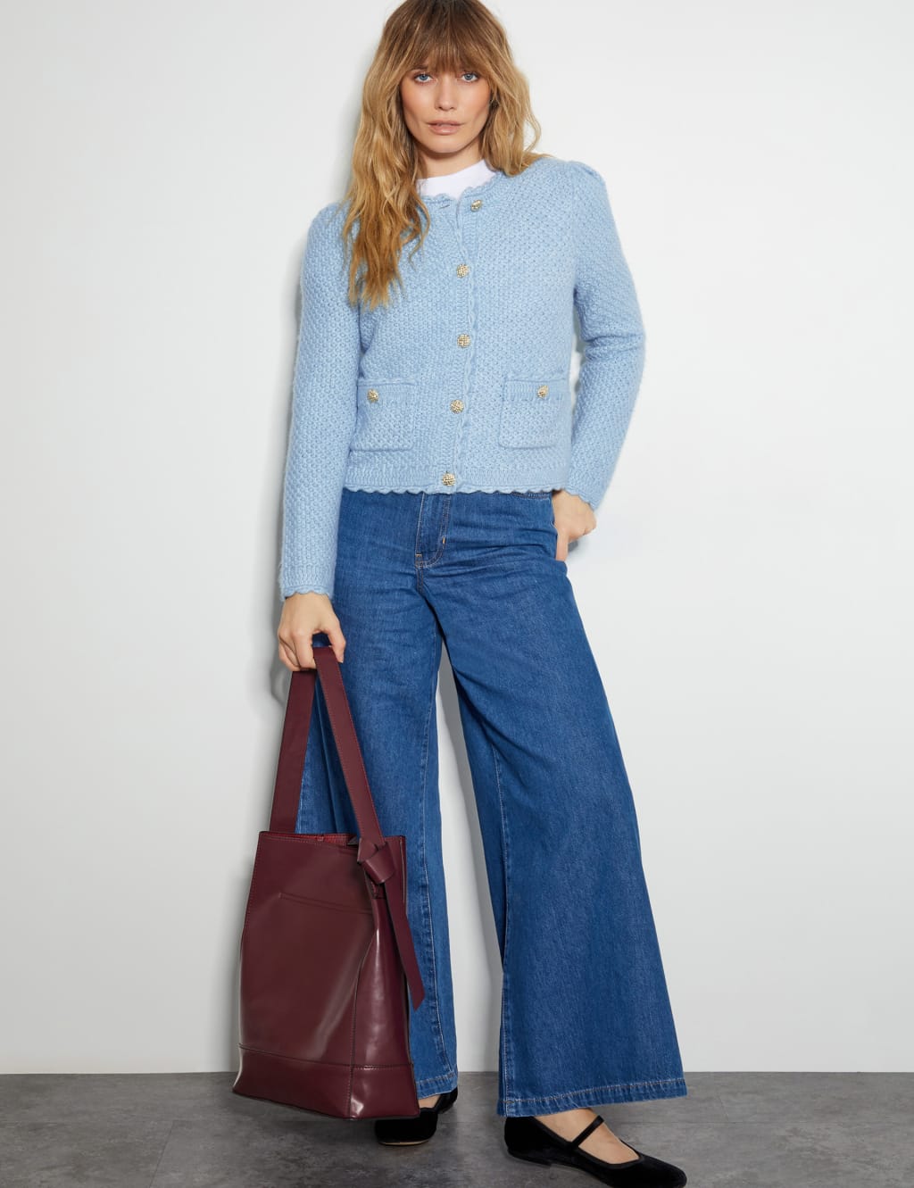 Textured Scallop Edge Cropped Cardigan 2 of 4