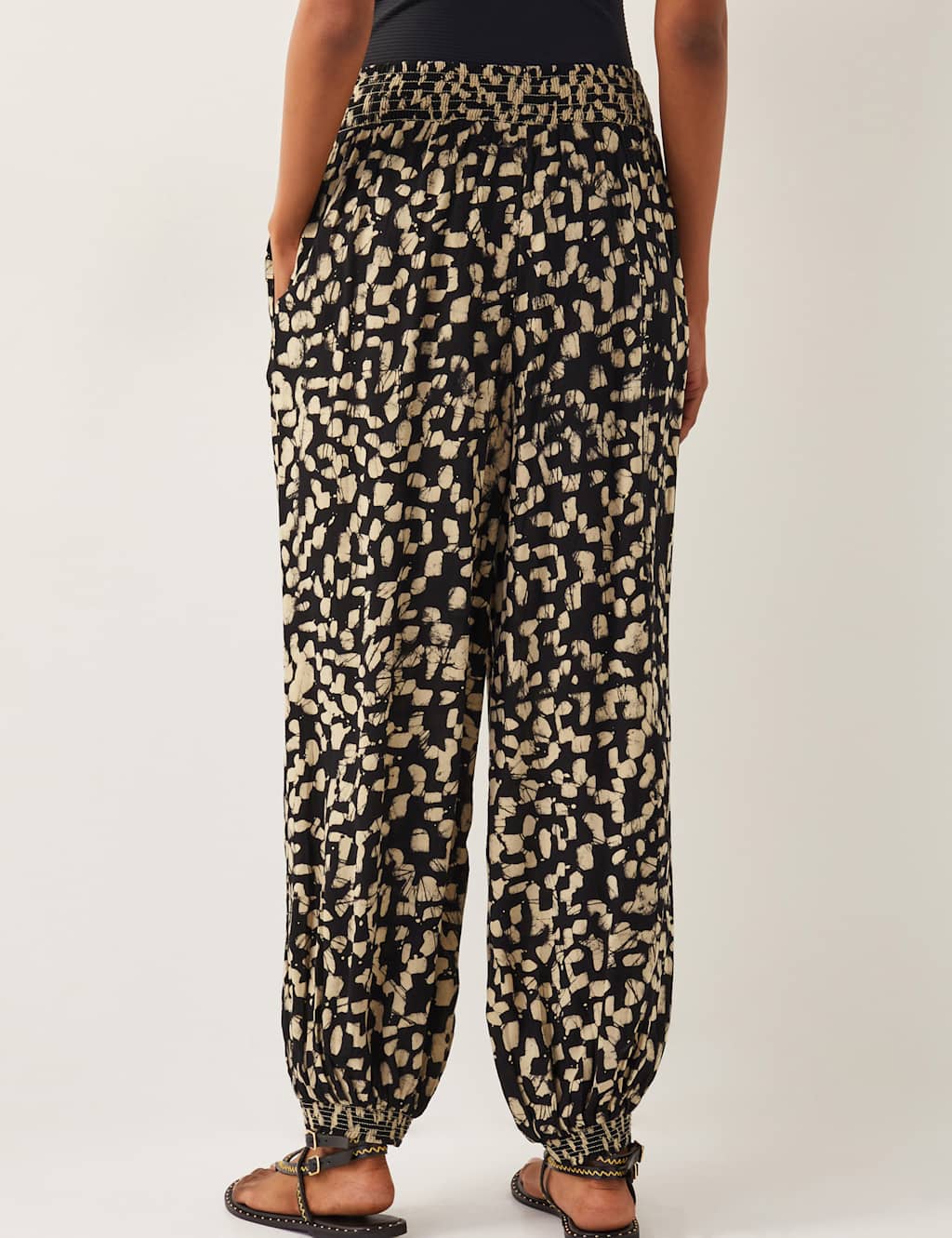 Printed Straight Leg Trousers 4 of 6