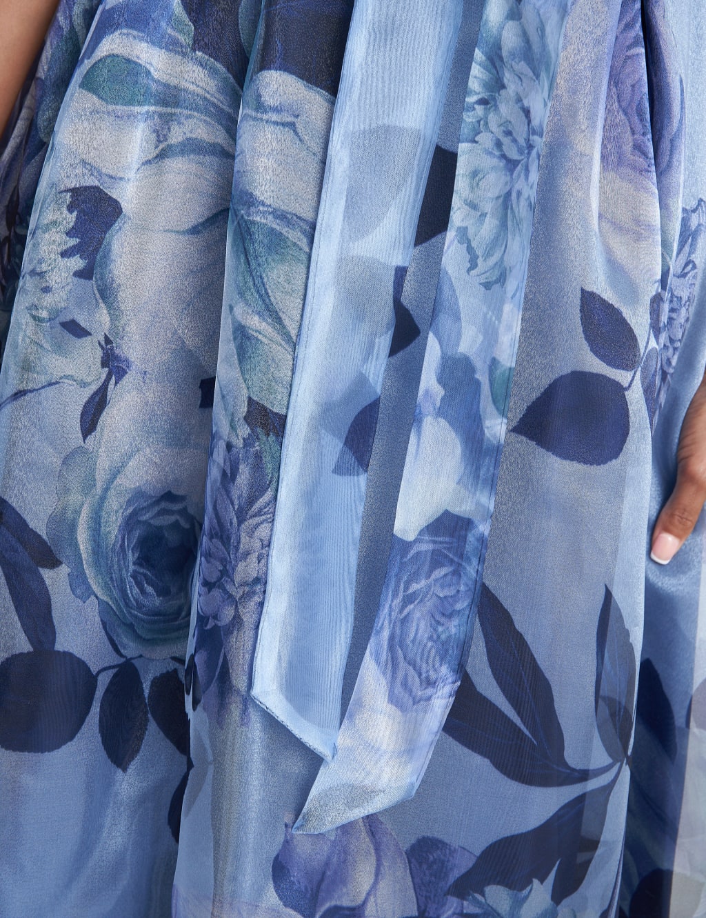 Floral Round Neck Maxi Waisted Dress 5 of 5