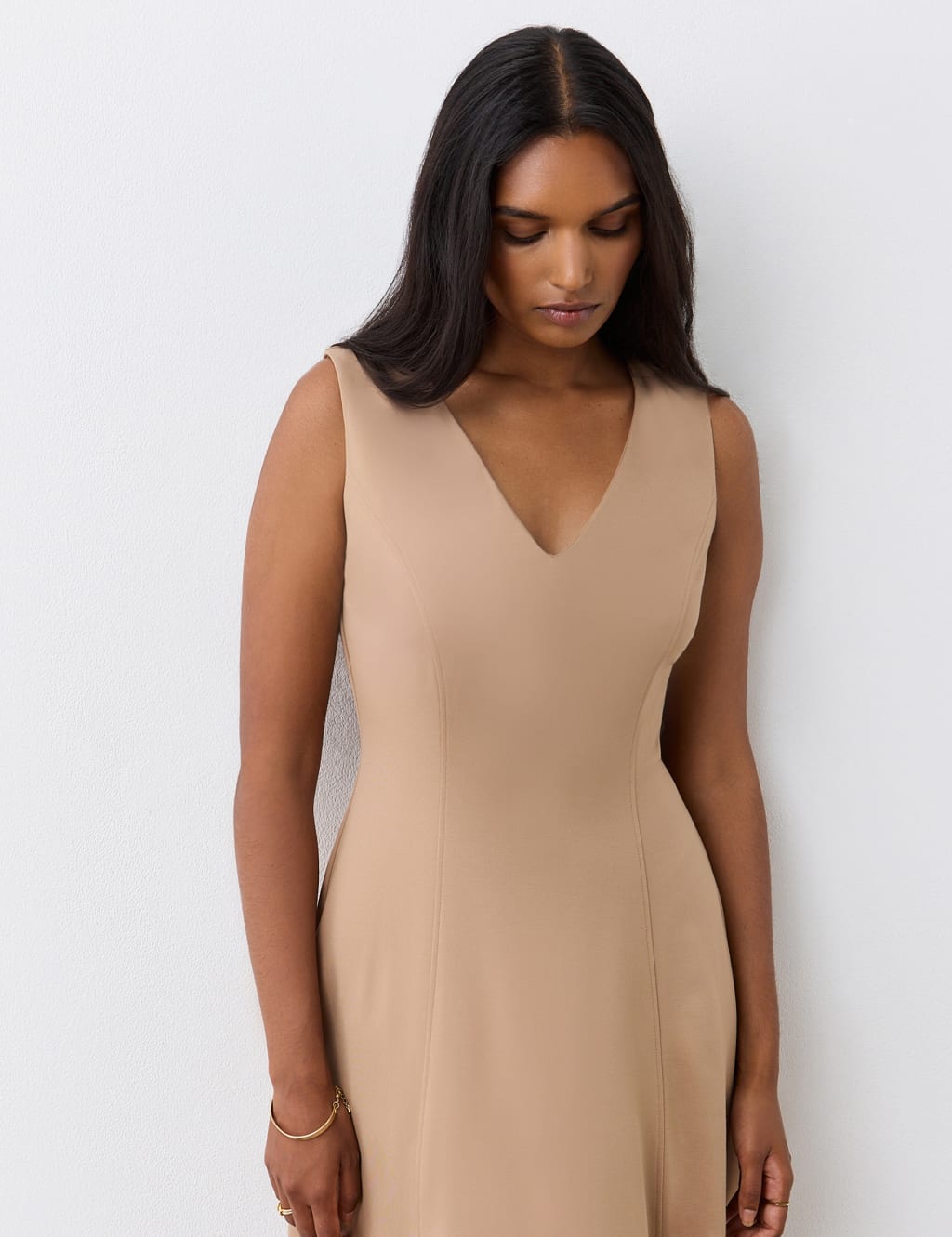Jersey V-Neck Midi Dress 4 of 4