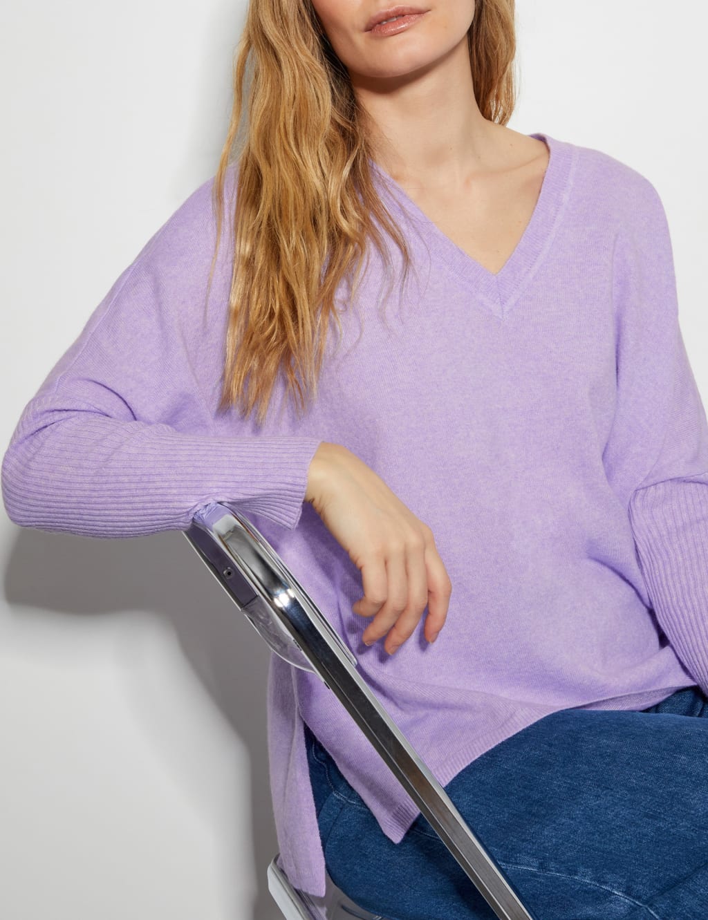 V-Neck Jumper with Wool 3 of 4