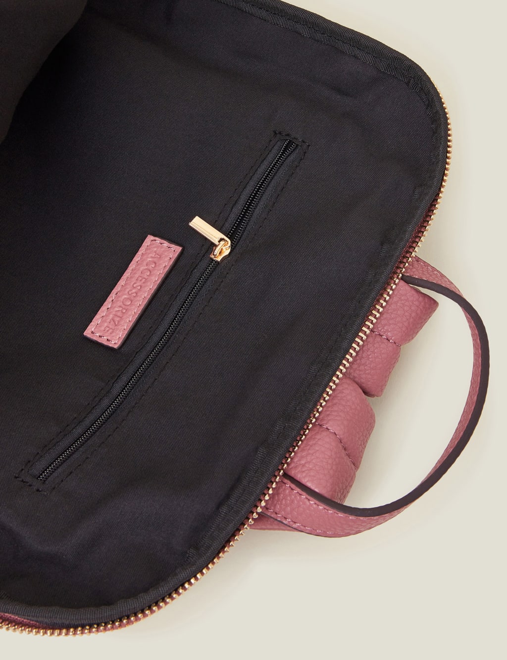 Zip around bag clearance