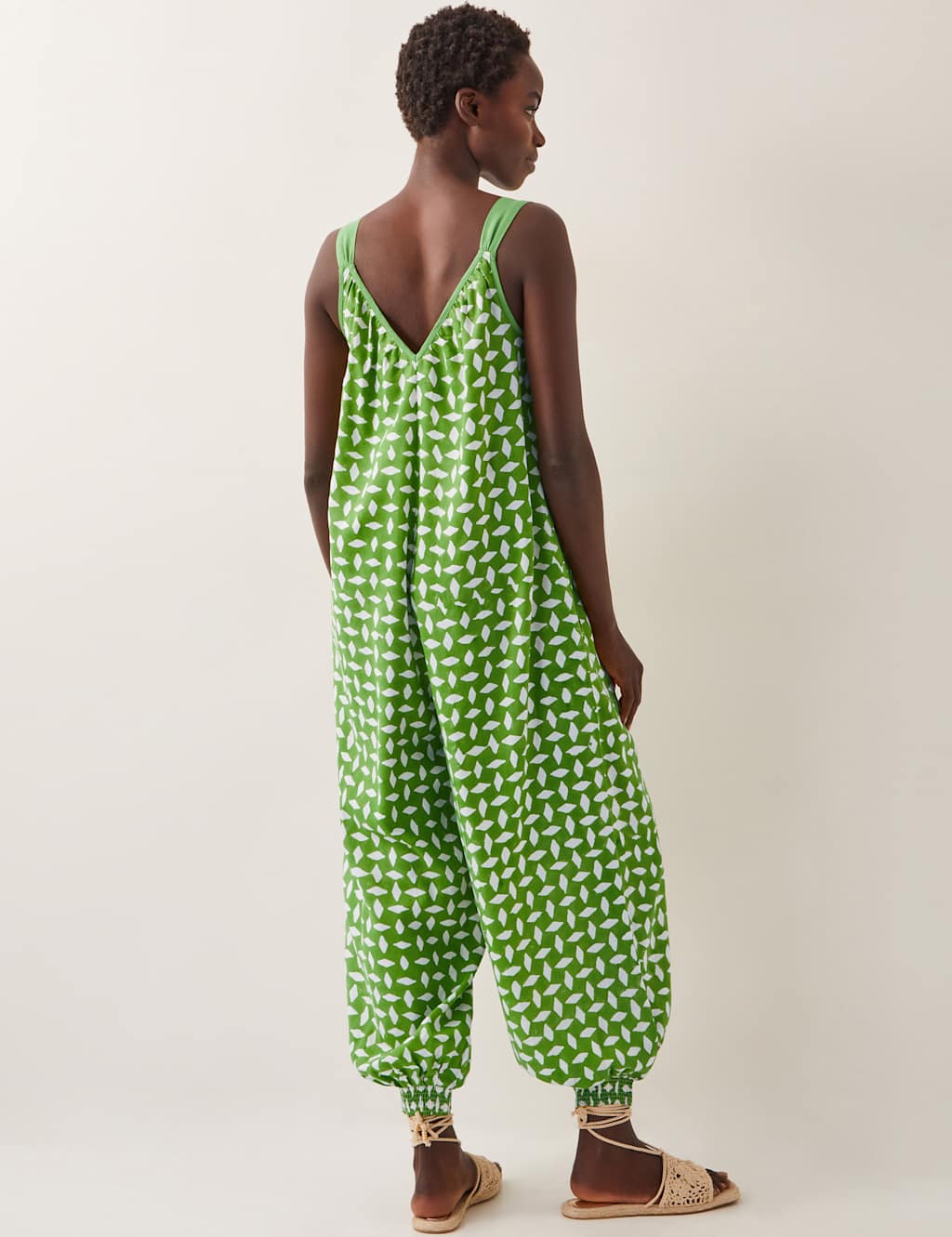 Geometric V-Neck Sleeveless Jumpsuit 3 of 4