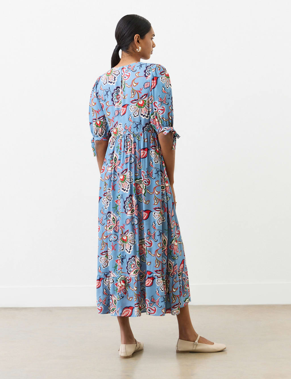 Crepe Floral Round Neck Midi Smock Dress 2 of 4