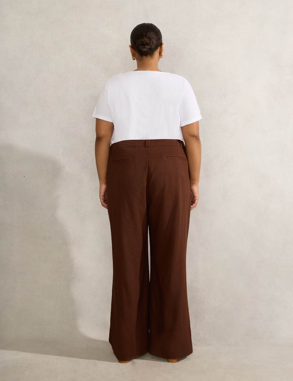 Linen Rich Tailored Trousers 4 of 4