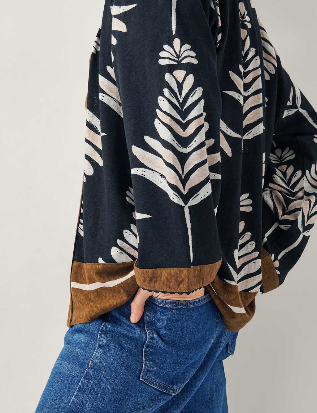 Linen Rich Leaf Print Kimono 4 of 5