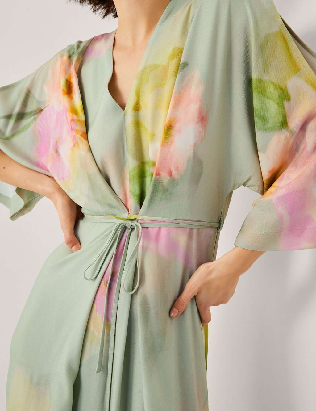 Printed Midi Kimono Dress 2 of 4