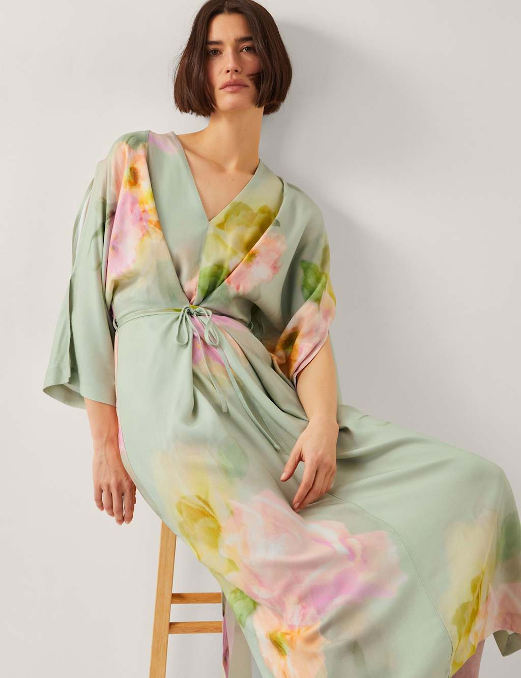 Printed Midi Kimono Dress 3 of 4