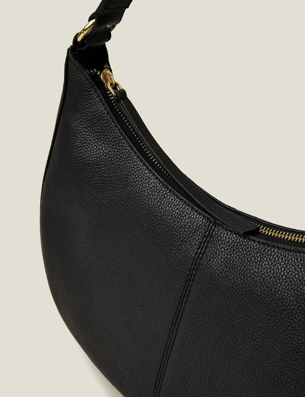 Leather Pebble Grain Shoulder Bag 4 of 4