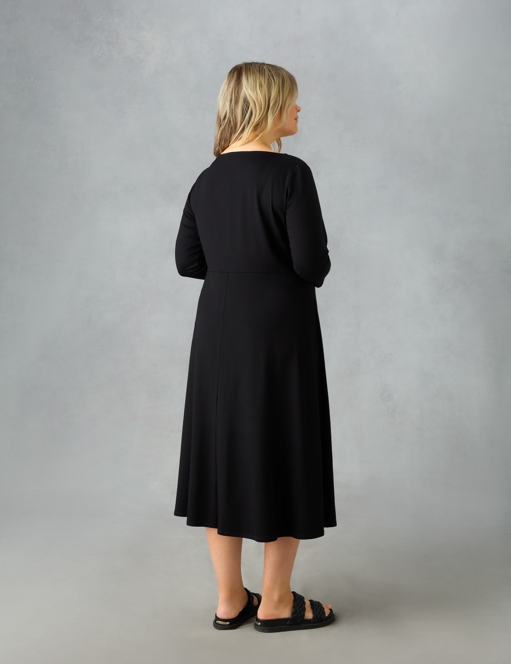 Black midi swing dress discount