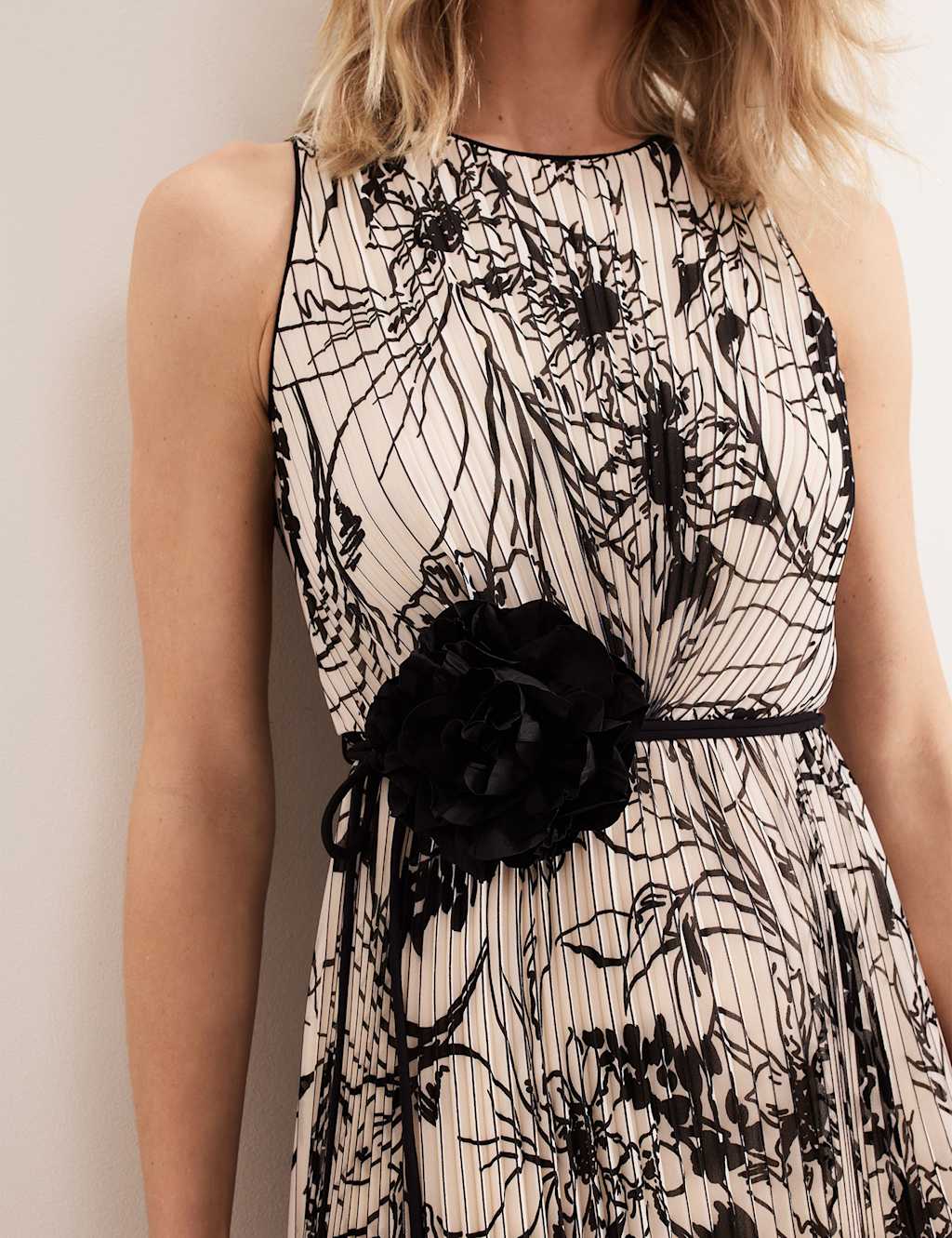 Printed Pleated Midi Skater Dress 3 of 7