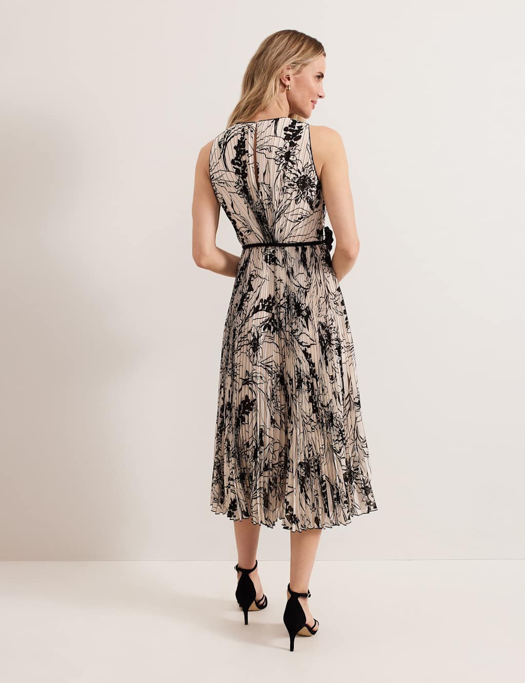 Printed Pleated Midi Skater Dress 4 of 7