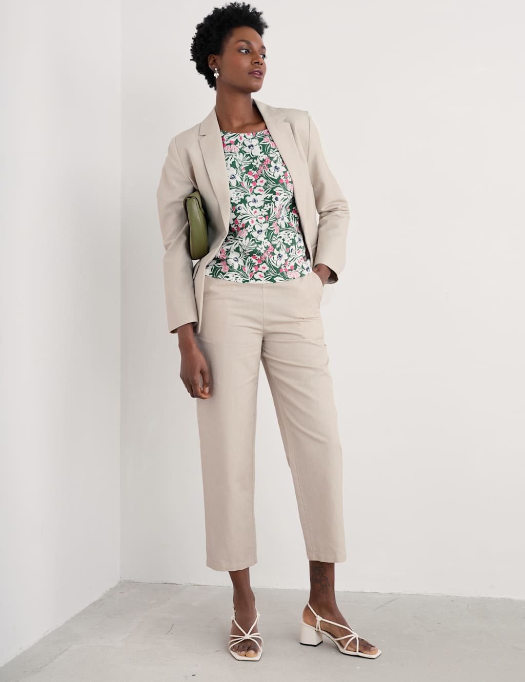 Pure Linen Floral Vest 4 of 4