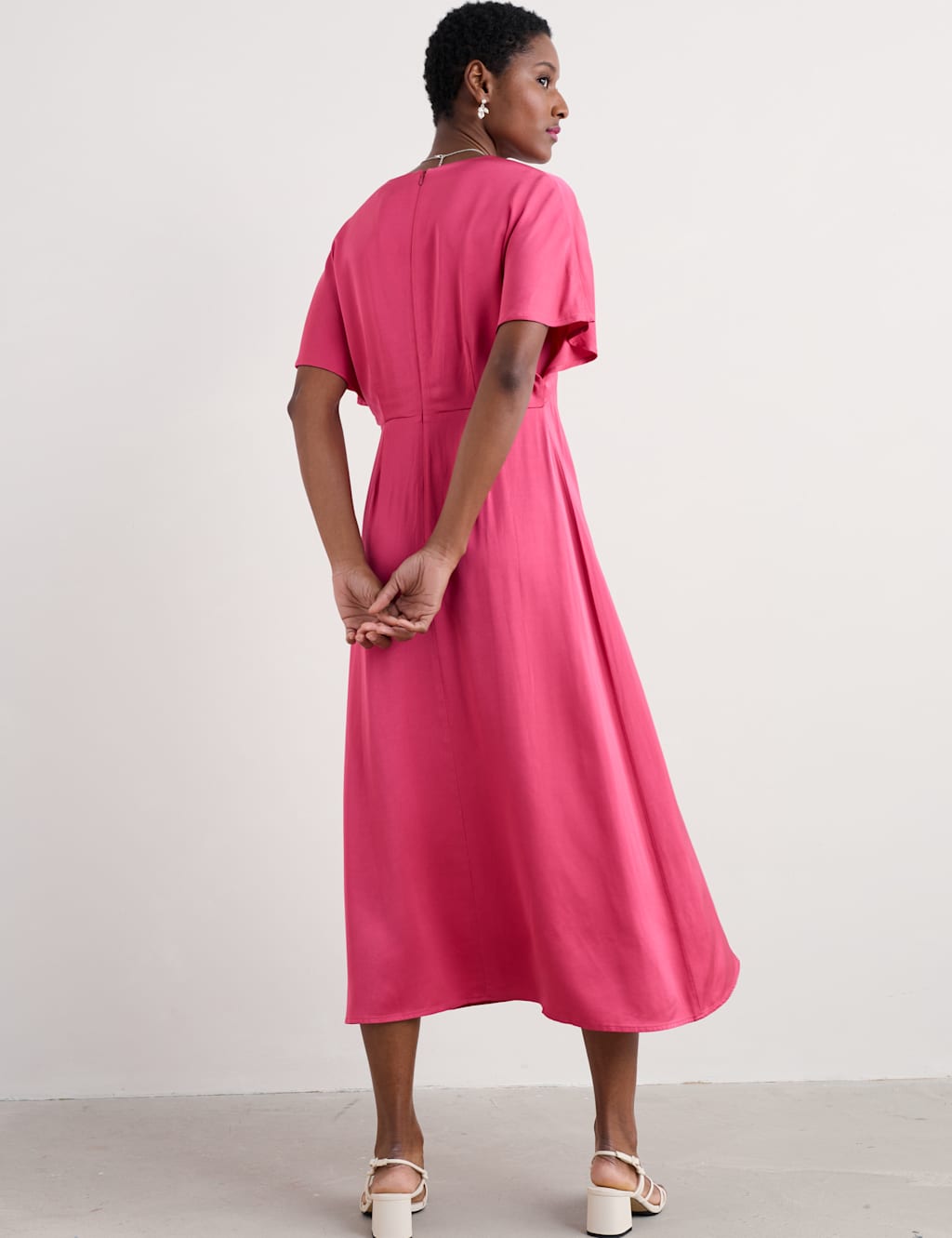 V-Neck Empire Line Midaxi Waisted Dress 5 of 6