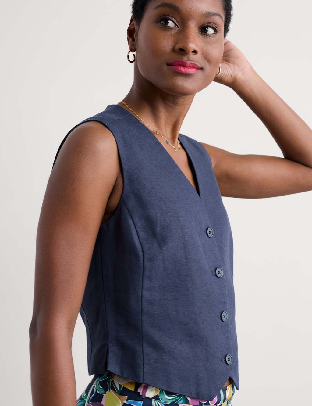 Pure Linen Waistcoat 3 of 4