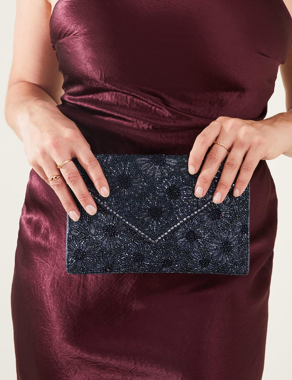 Beaded Chain Strap Clutch Bag 2 of 4