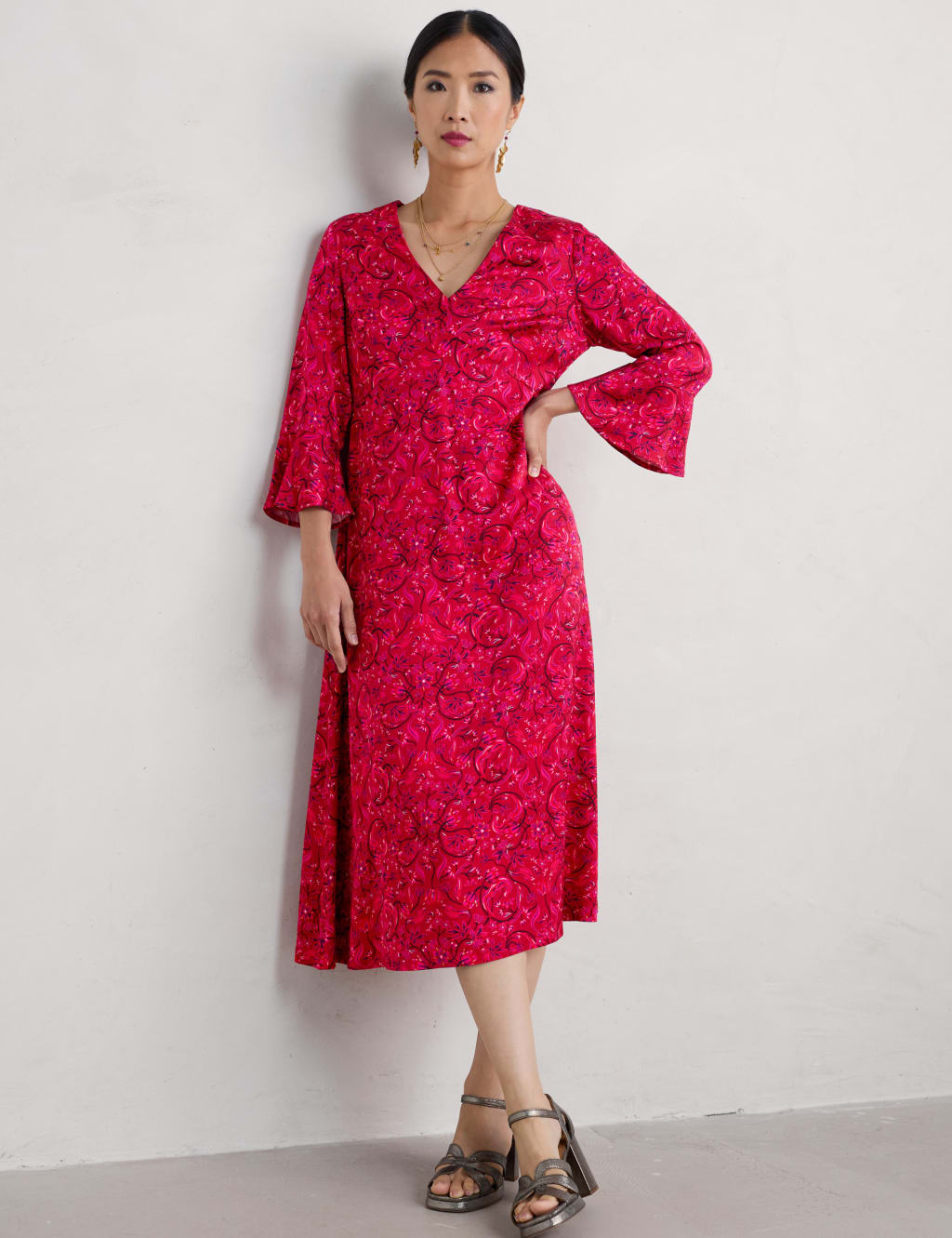 Floral V-Neck Midi Waisted Dress 4 of 6