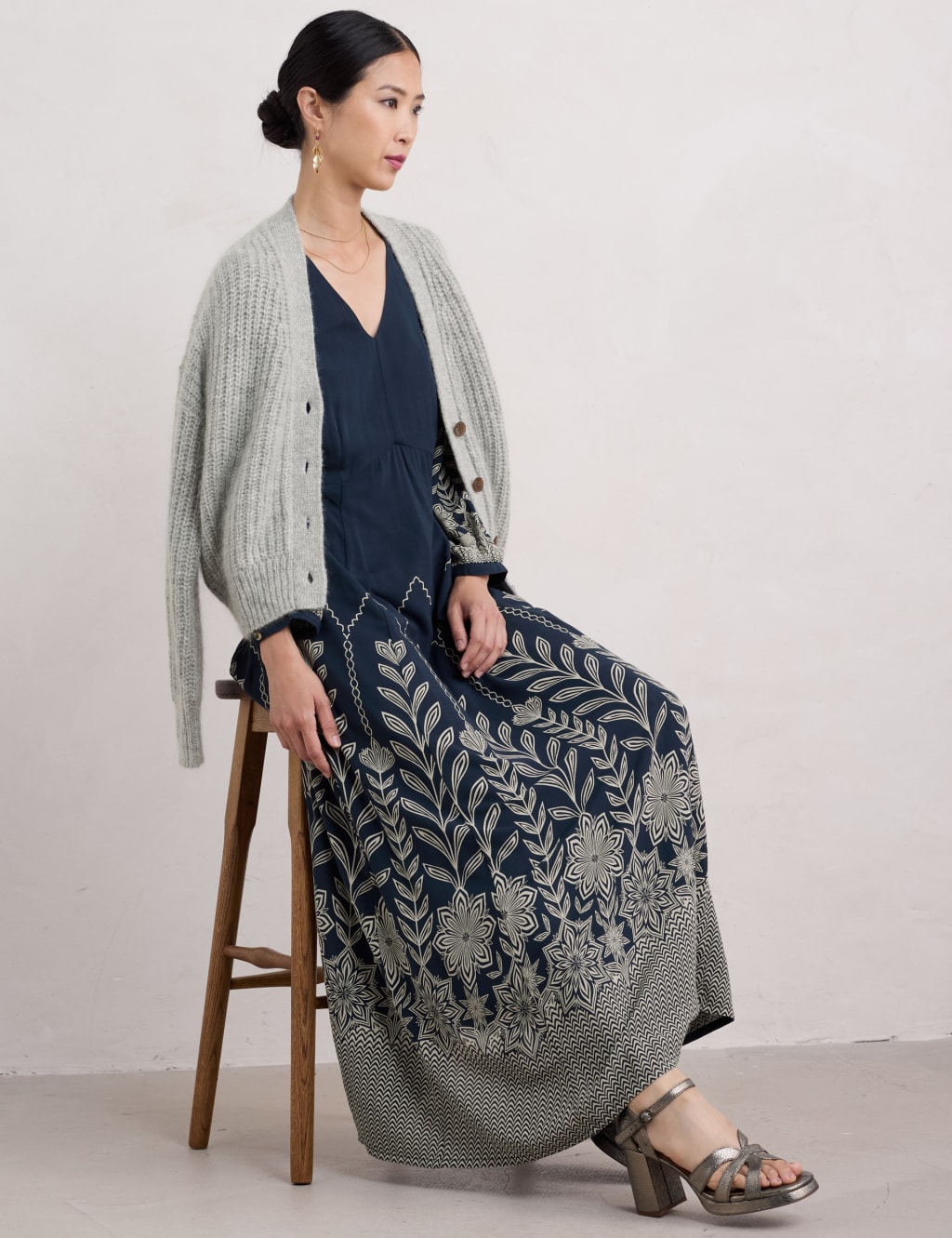 Printed V-Neck Maxi Waisted Dress 6 of 6