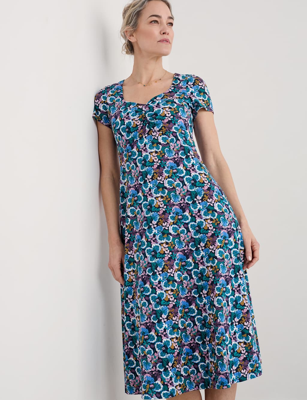 Jersey Floral Midi Waisted Dress 4 of 5