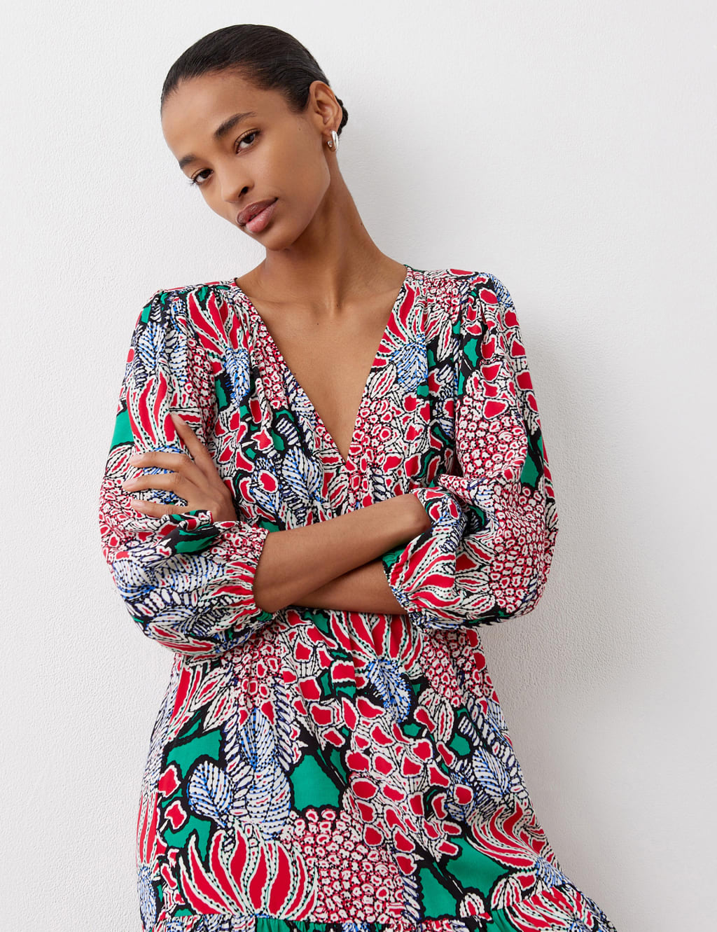最高の品質 Tiered Midi V-Neck Floral Crepe Dress M&S | London Finery | ワンピース